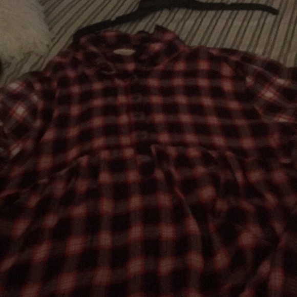 Plaid button down blouse - Picture 4 of 4